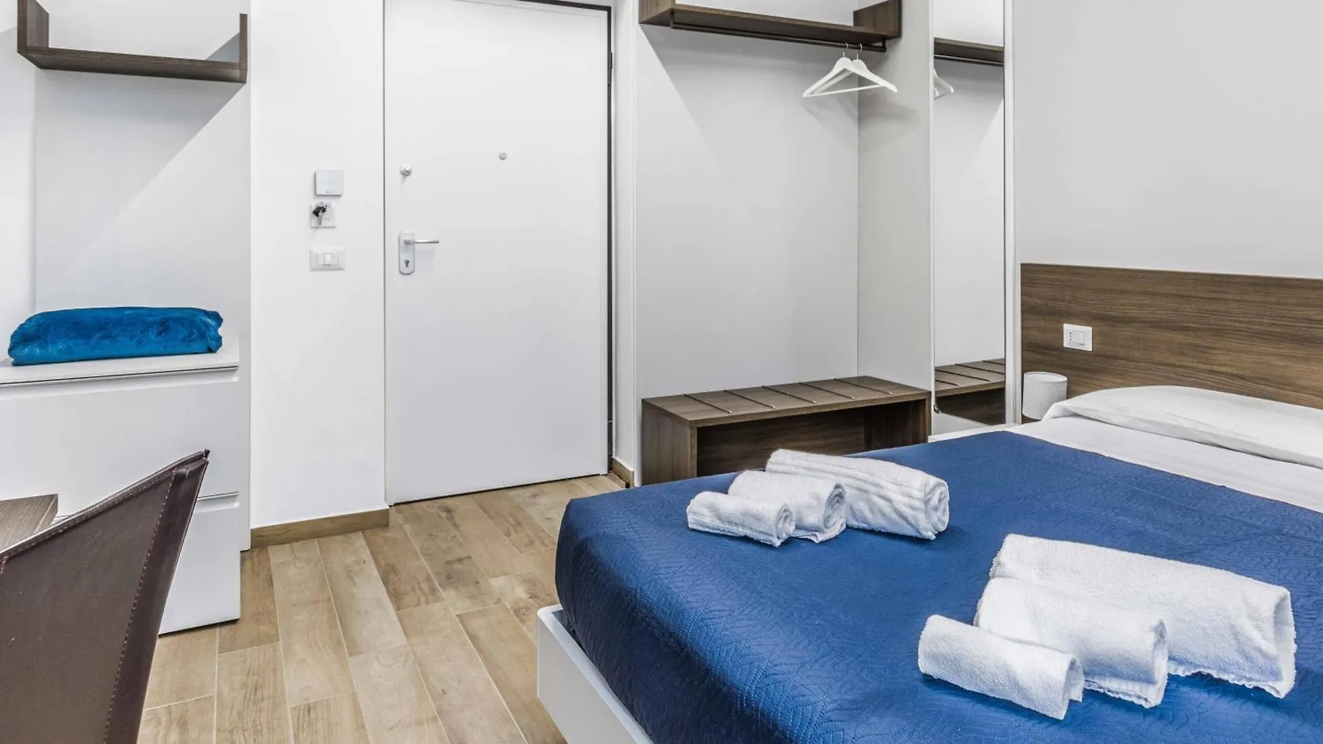La Perla Rooms Saronno Bed & Breakfast